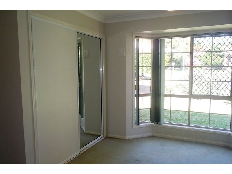 10 Larrell Close, Eight Mile Plains QLD 4113