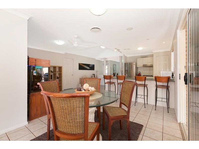 68a Lagoon Crescent, Bellbowrie QLD 4070