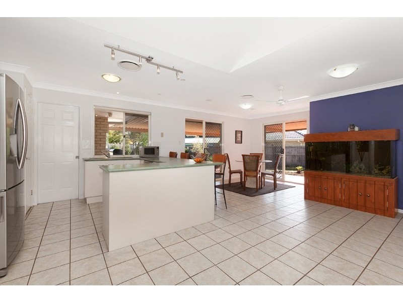 68a Lagoon Crescent, Bellbowrie QLD 4070