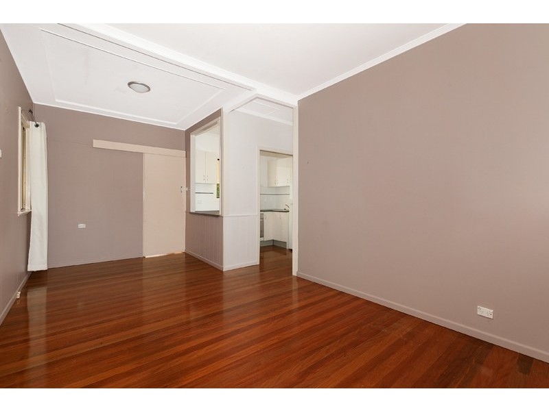 89 Thomas Street, Clontarf QLD 4019