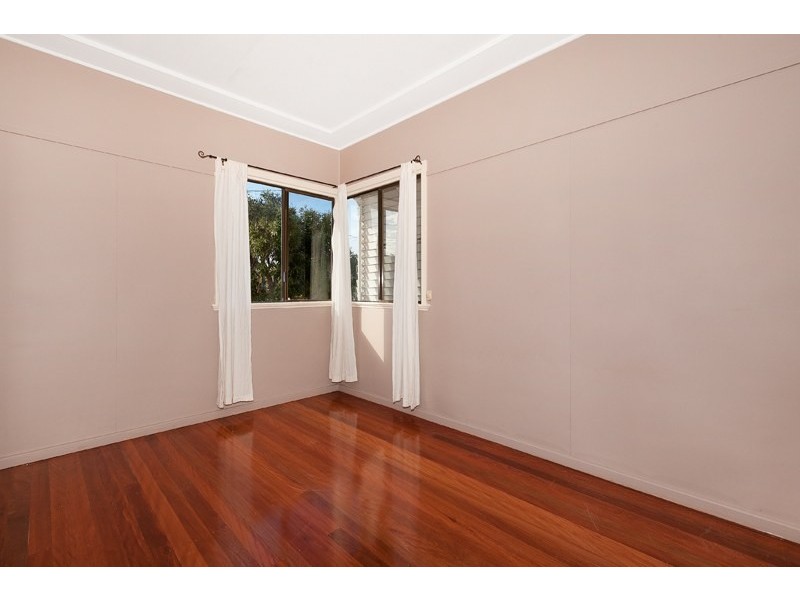 89 Thomas Street, Clontarf QLD 4019