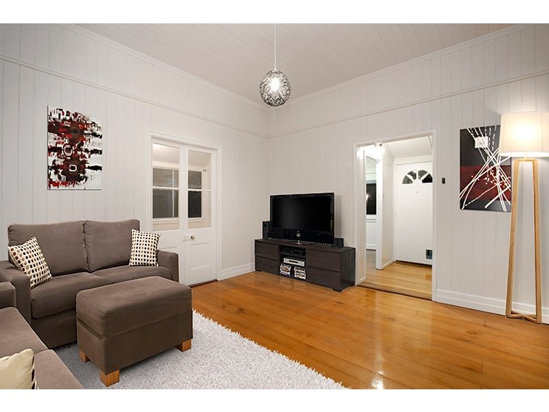 36 Barwood Street, Newmarket QLD 4051