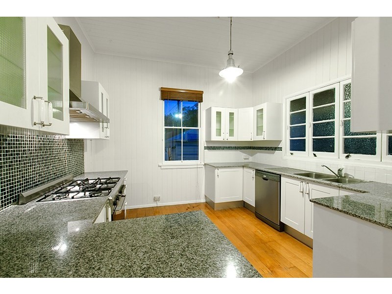 36 Barwood Street, Newmarket QLD 4051