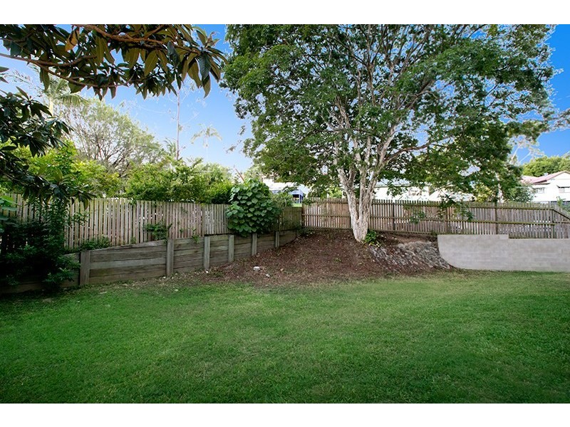 36 Barwood Street, Newmarket QLD 4051