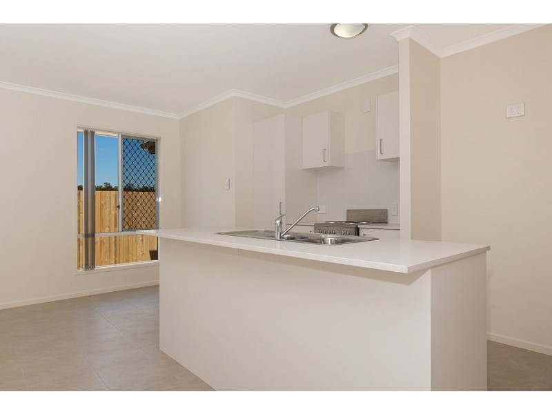 15 Morris Crescent, Bellbird Park QLD 4300