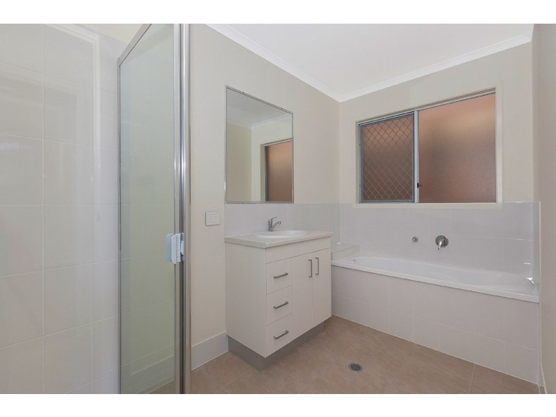 15 Morris Crescent, Bellbird Park QLD 4300