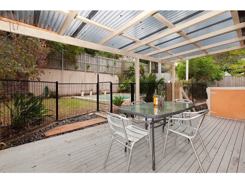 12 Gundara Street, The Gap QLD 4061