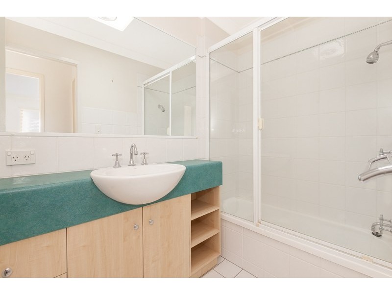 7/156 Griffith Road, Scarborough QLD 4020