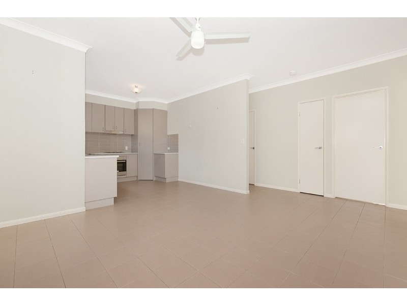 1/112 Englefield Road, Oxley QLD 4075