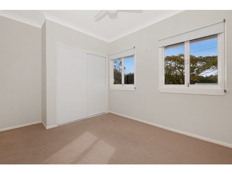 1/112 Englefield Road, Oxley QLD 4075