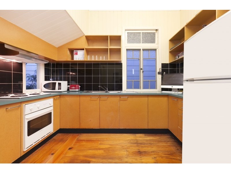 14 Ernest Street, Gaythorne QLD 4051