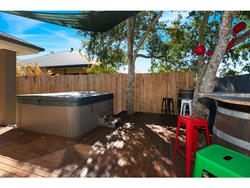 16 Dalewood Place, Moggill QLD 4070