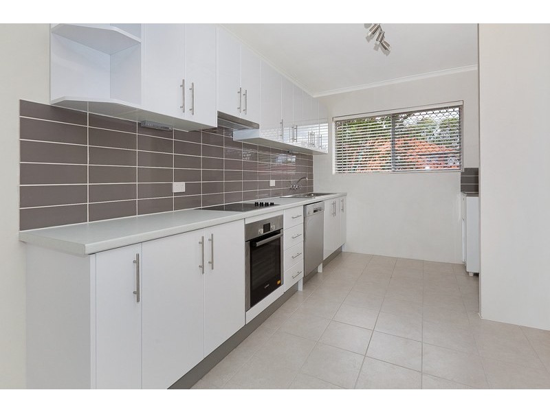 4/81 Chaucer Street, Moorooka QLD 4105