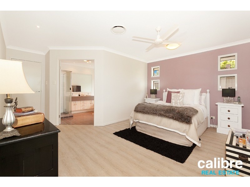 111 Gibson Crescent, Bellbowrie QLD 4070