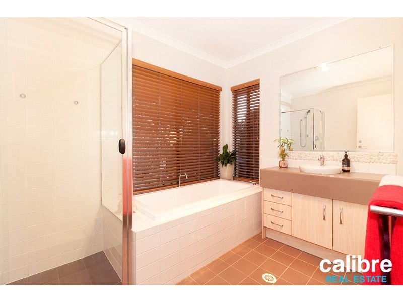 111 Gibson Crescent, Bellbowrie QLD 4070