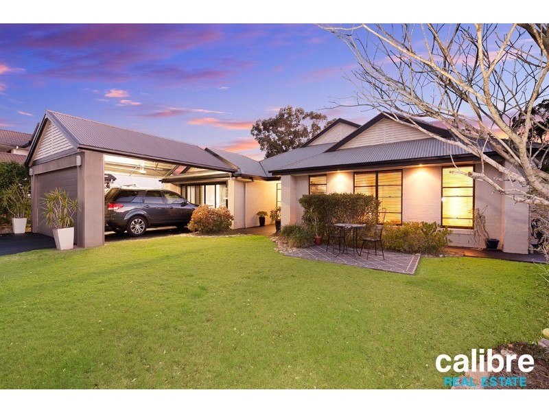 111 Gibson Crescent, Bellbowrie QLD 4070