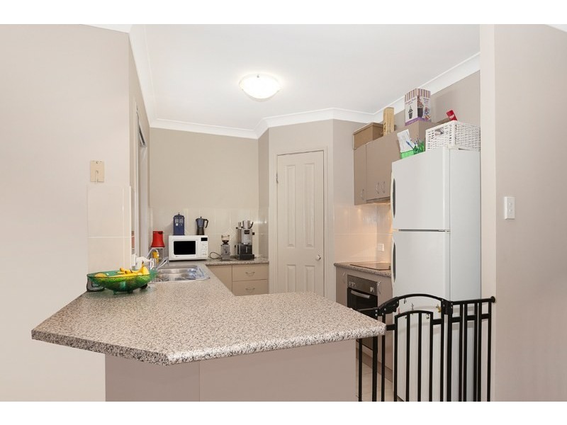8 Oakleaf Street, Springfield Lakes QLD 4300