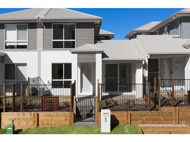 32 Parklands Drive, Springfield Lakes QLD 4300