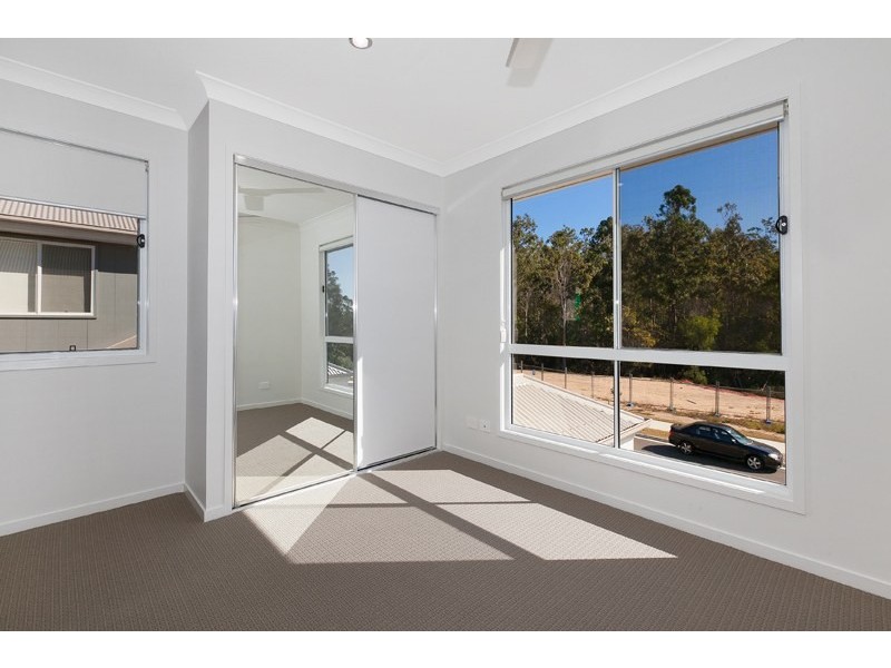 32 Parklands Drive, Springfield Lakes QLD 4300