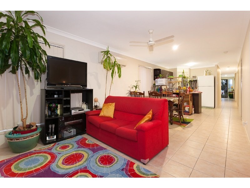 19 Grampian Street, Springfield Lakes QLD 4300