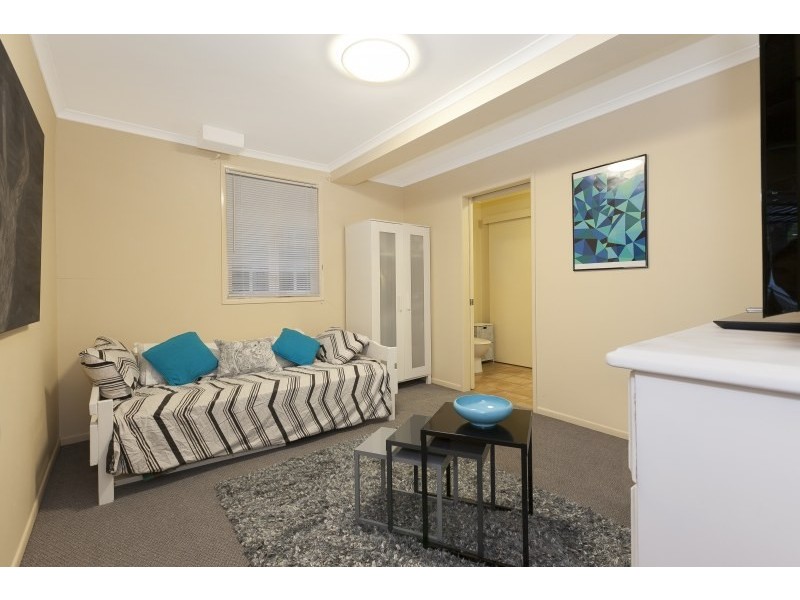 5 Armentieres Street, Kedron QLD 4031