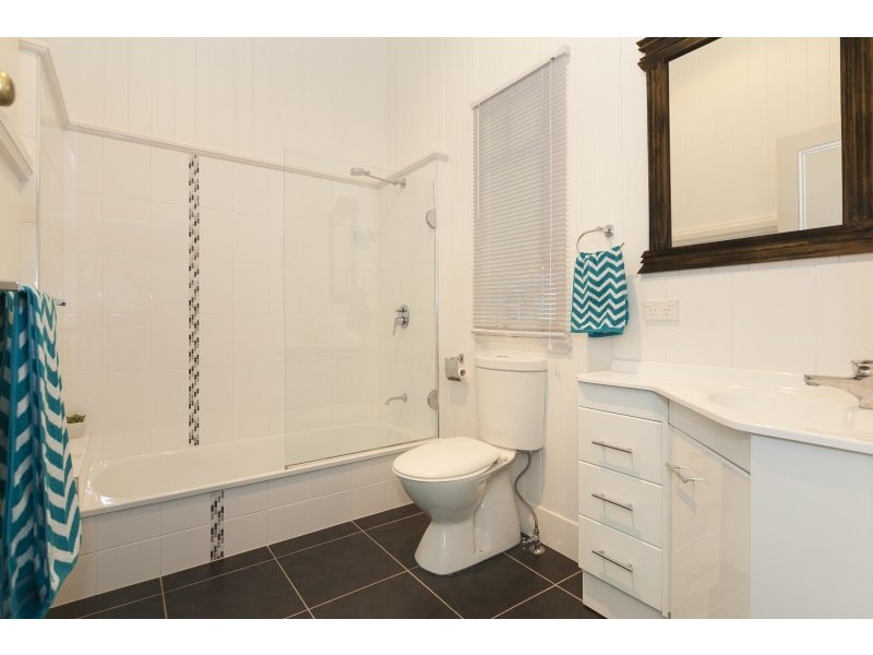 5 Armentieres Street, Kedron QLD 4031