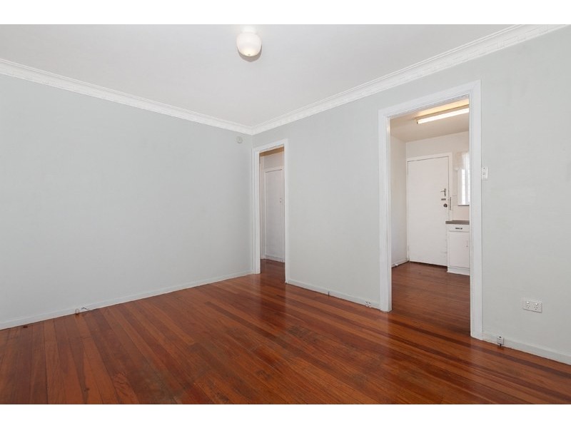 1/11 Baron Street, Greenslopes QLD 4120