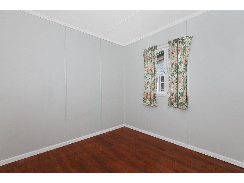 1/11 Baron Street, Greenslopes QLD 4120