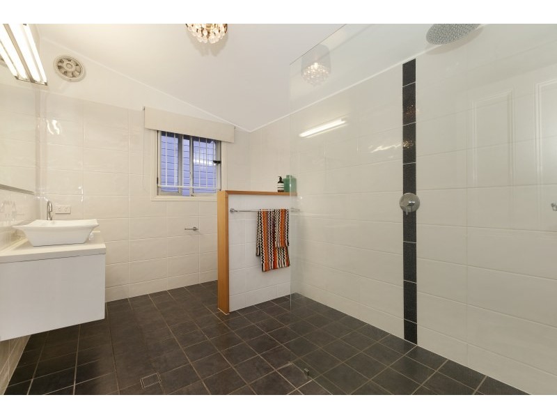 6 Arthur Terrace, Red Hill QLD 4059