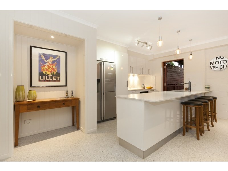 6 Arthur Terrace, Red Hill QLD 4059