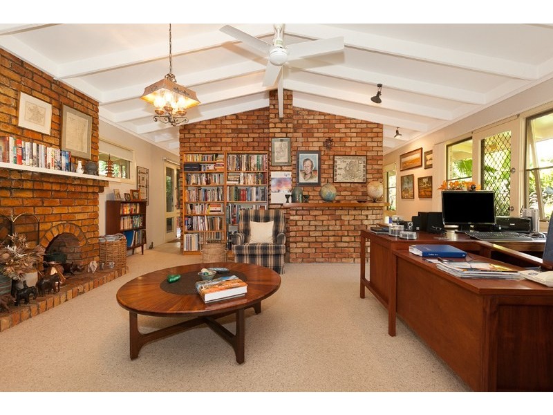 44 Kindra Avenue, Karana Downs QLD 4306