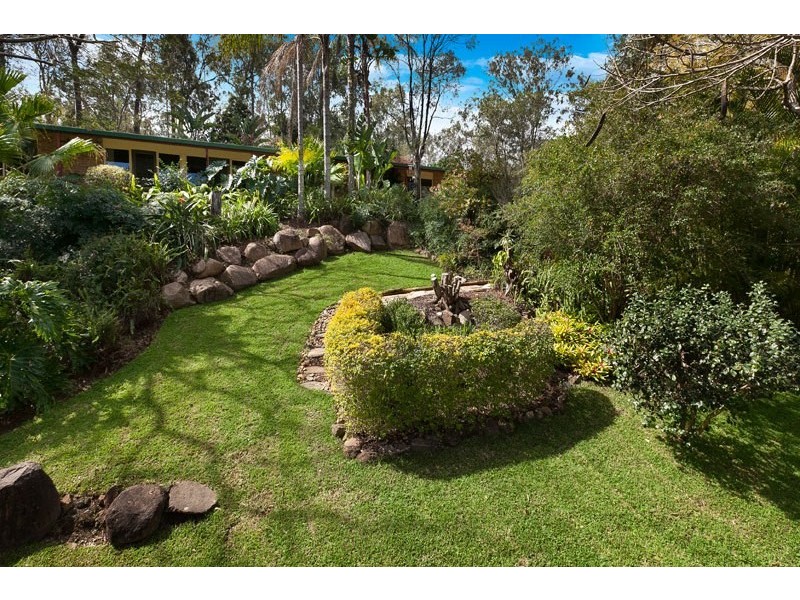 44 Kindra Avenue, Karana Downs QLD 4306