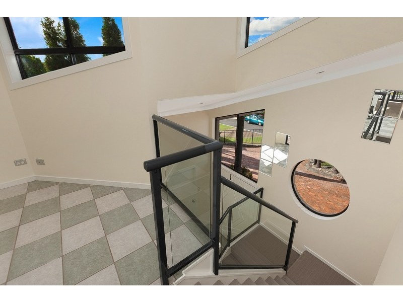 15 Willow Place, Carindale QLD 4152