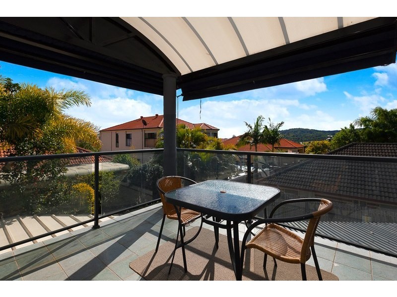 15 Willow Place, Carindale QLD 4152