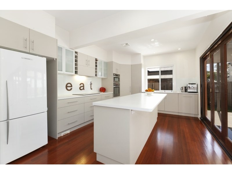 6 Turner Street, Corinda QLD 4075