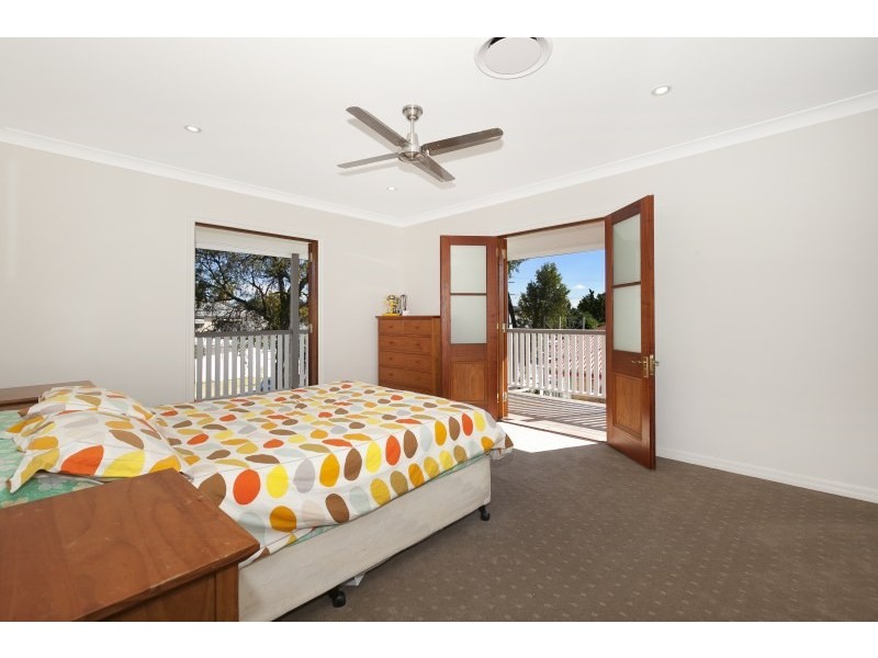 6 Turner Street, Corinda QLD 4075