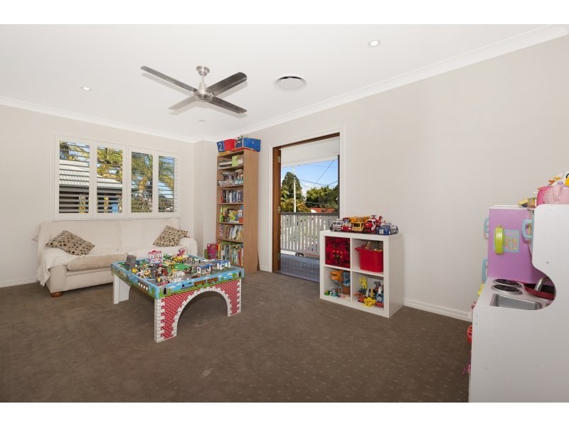 6 Turner Street, Corinda QLD 4075