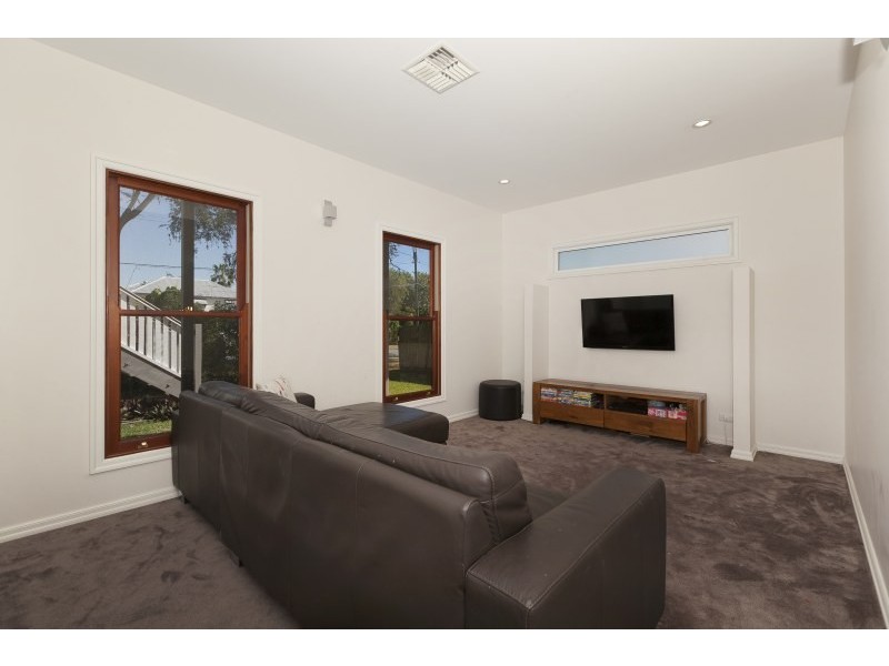 6 Turner Street, Corinda QLD 4075