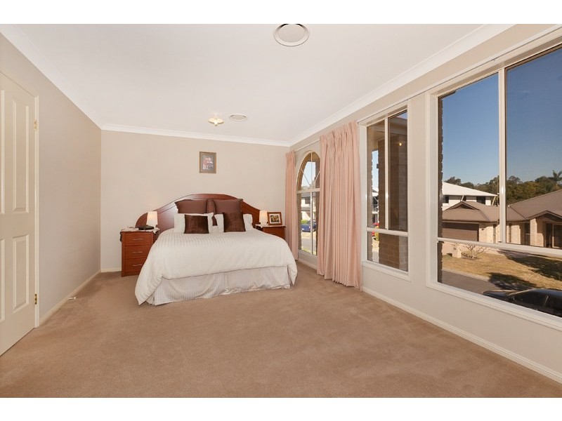 7 Petrie Crescent, Aspley QLD 4034