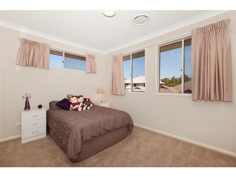 7 Petrie Crescent, Aspley QLD 4034