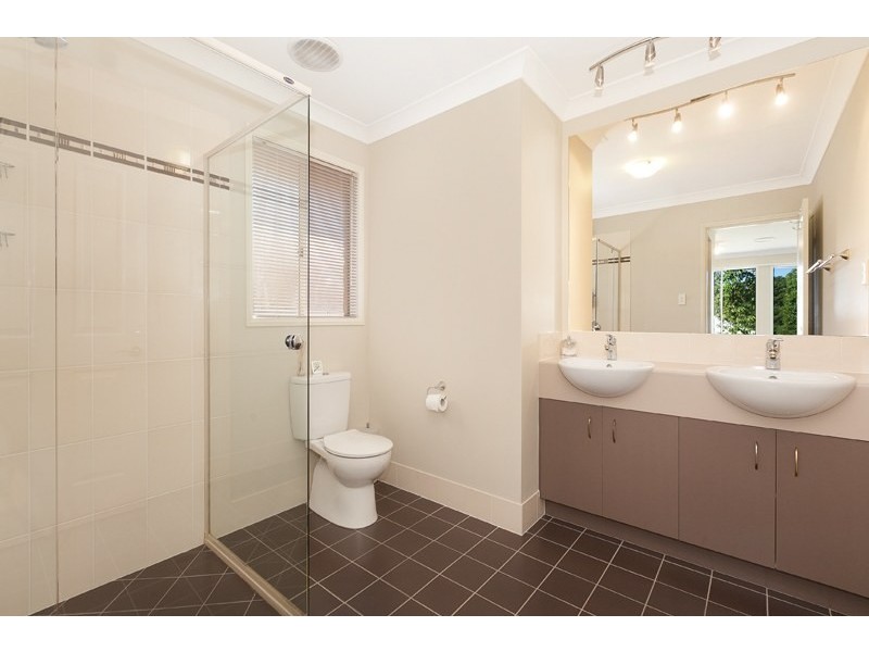 7 Petrie Crescent, Aspley QLD 4034