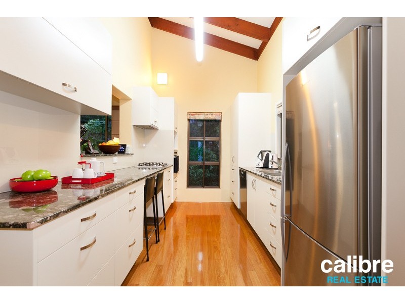 24 Peter Street, Everton Hills QLD 4053