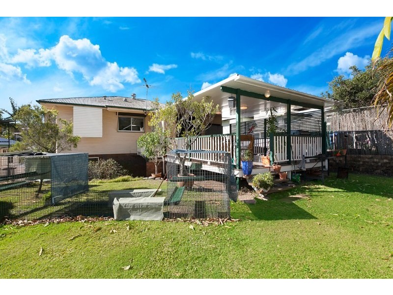 24 Reuben Street, Stafford QLD 4053