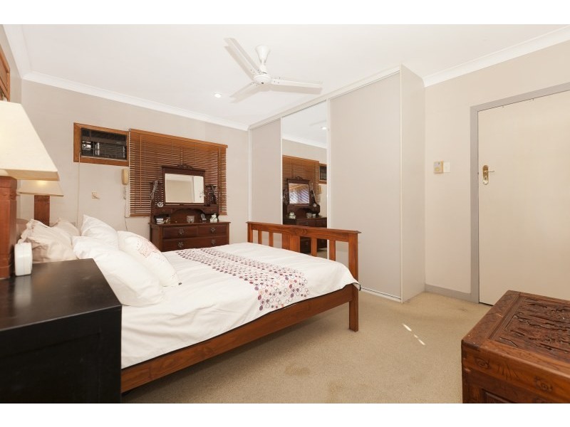 24 Reuben Street, Stafford QLD 4053