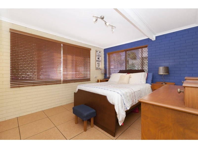 24 Reuben Street, Stafford QLD 4053