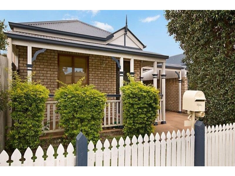 1/2 Nixon Lane, Virginia QLD 4014