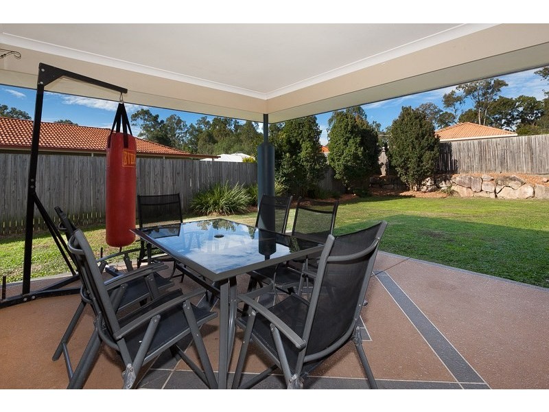 24 Salubris Place, Moggill QLD 4070