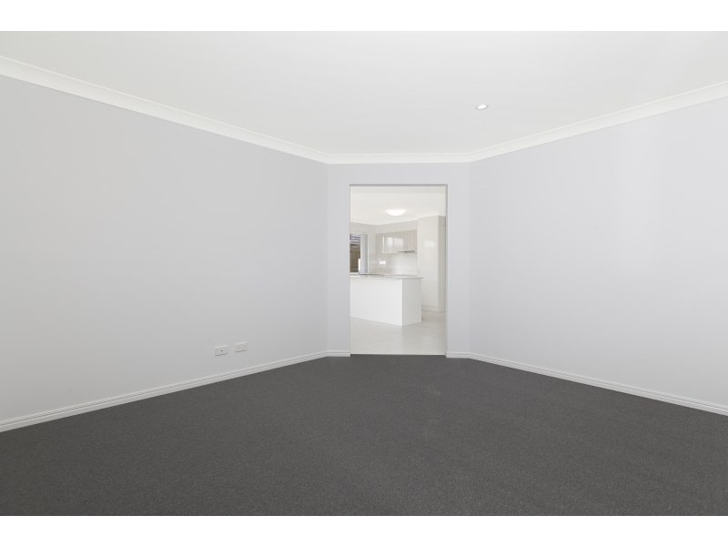 5 Joanne Court, Gleneagle QLD 4285