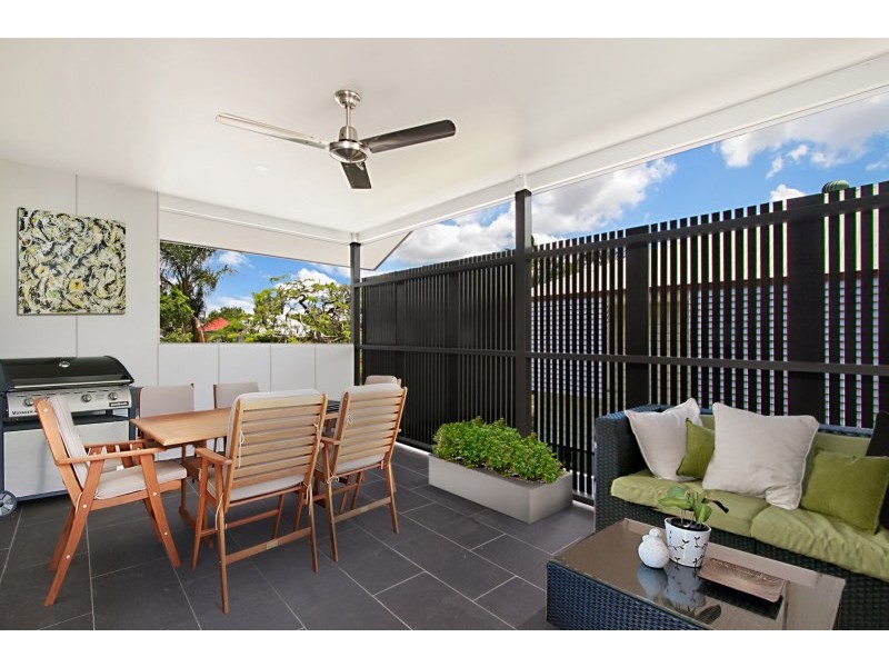 2/22 Panitya Street, Greenslopes QLD 4120