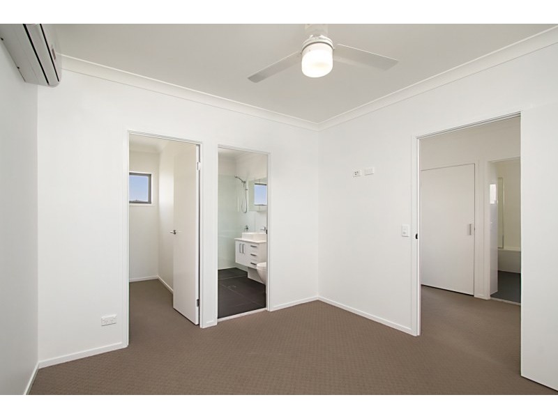 2/22 Panitya Street, Greenslopes QLD 4120